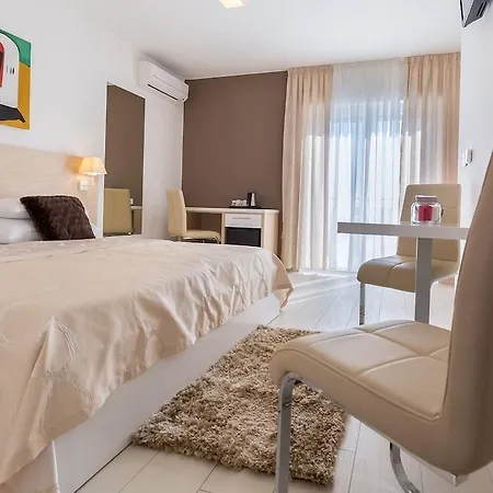 Liburnum Hotel